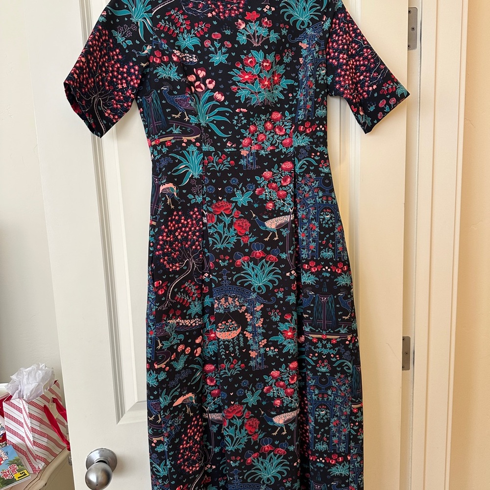 Tuckernuck Black and Red Floral Short Sleeve Midi Dress